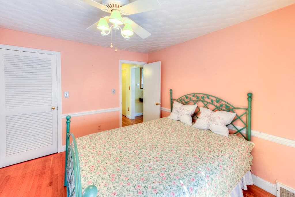 Single Family Residence at 24 Knowles, Worcester MA 01602, Worcester, photo 13 of 42