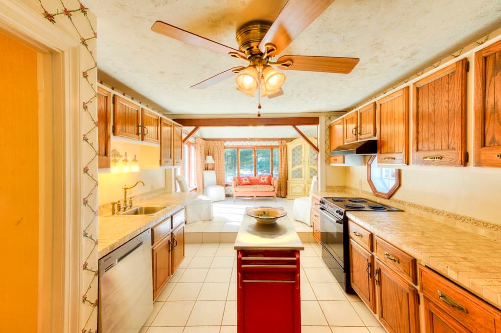 Single Family Residence at 24 Knowles, Worcester MA 01602, Worcester, photo 14 of 42