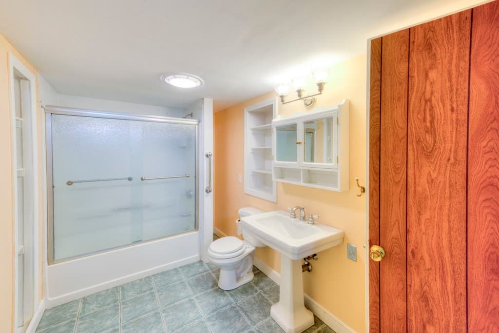 Single Family Residence at 24 Knowles, Worcester MA 01602, Worcester, photo 29 of 42