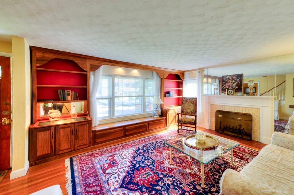 Single Family Residence at 24 Knowles, Worcester MA 01602, Worcester, photo 4 of 42