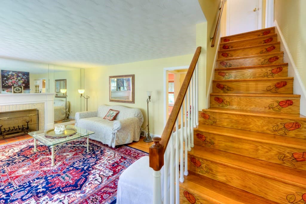 Single Family Residence at 24 Knowles, Worcester MA 01602, Worcester, photo 8 of 42