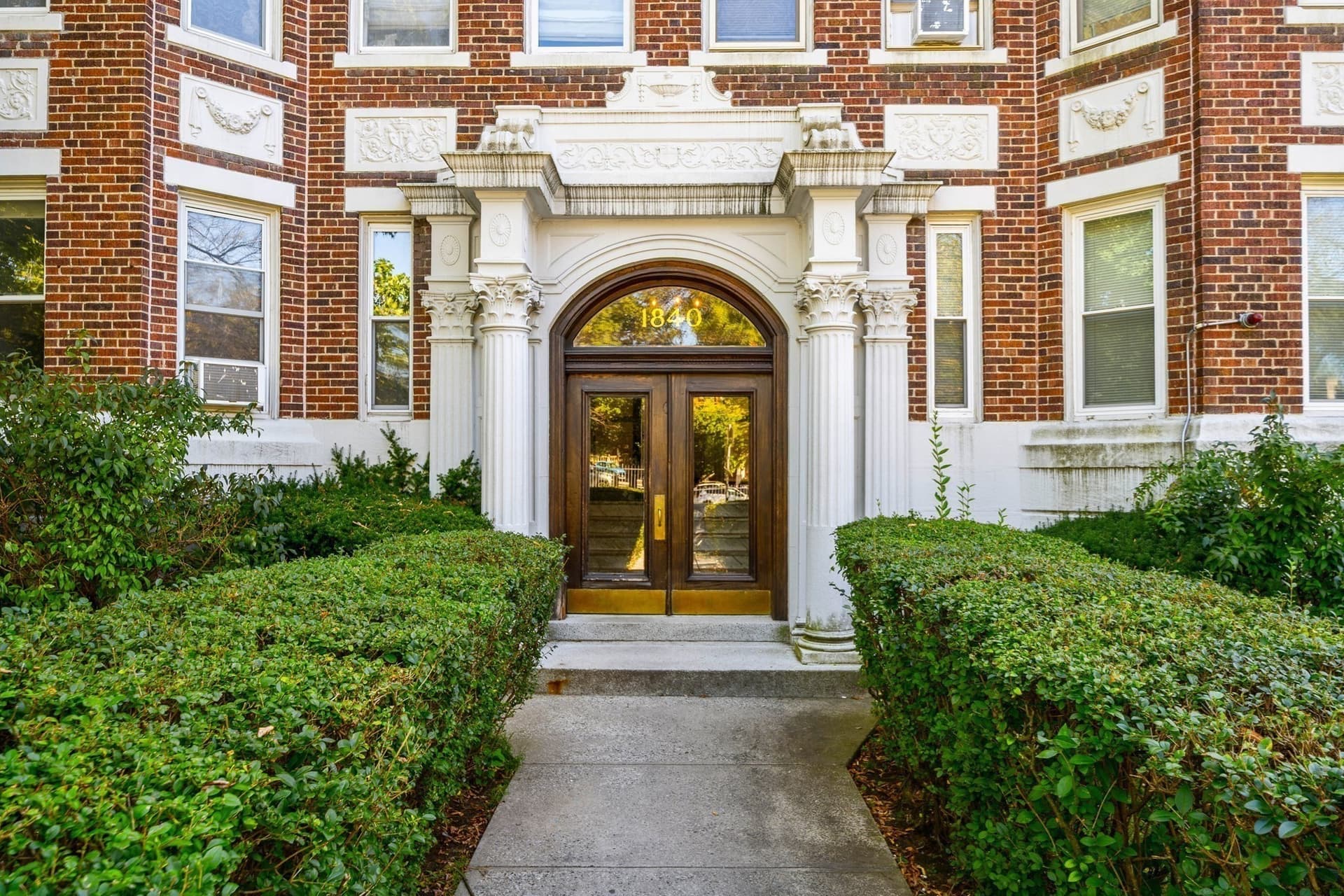 1840 Commonwealth Ave # 8, Boston MA 02135