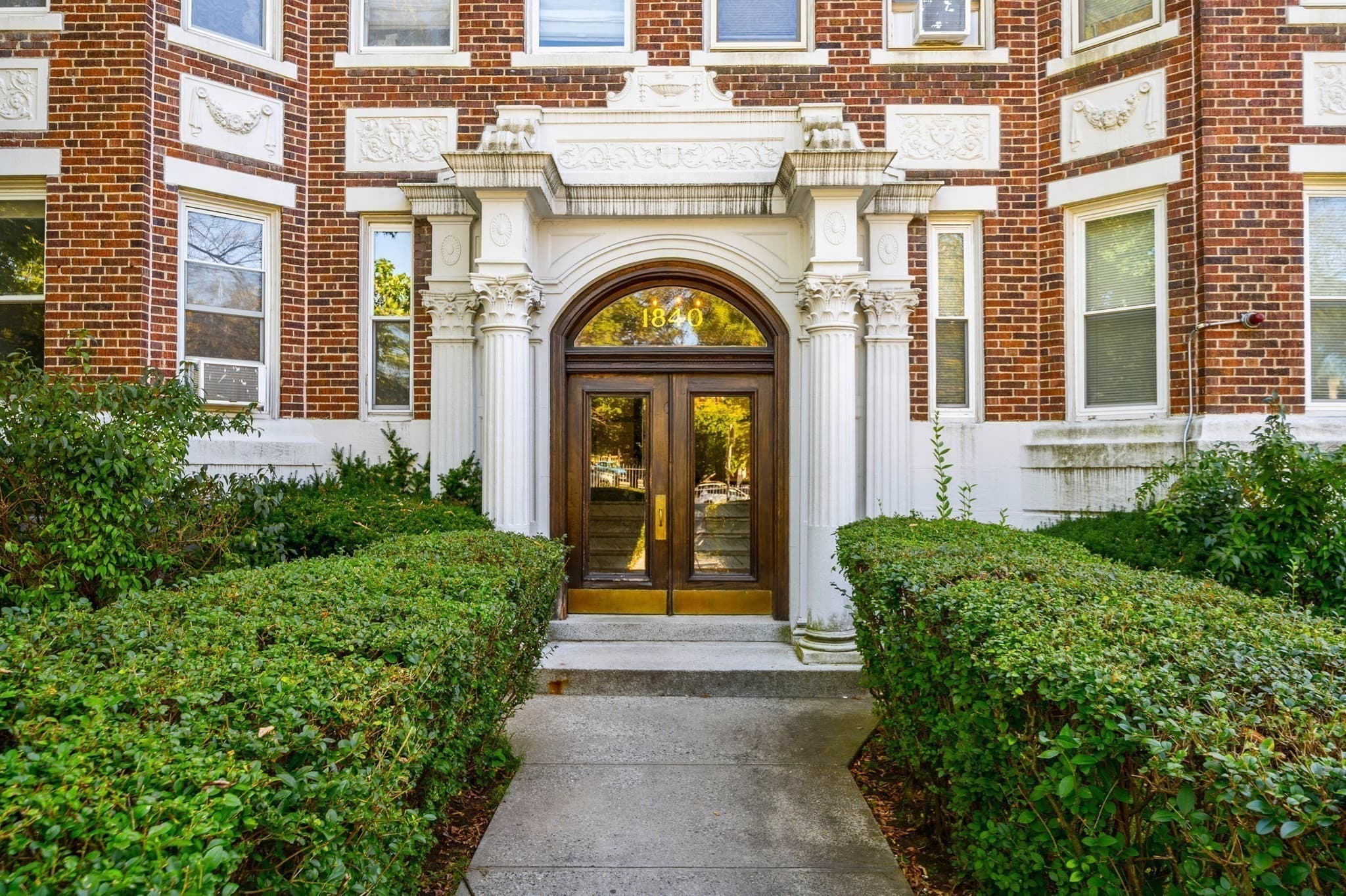 1840 Commonwealth Ave # 8, Boston MA 02135