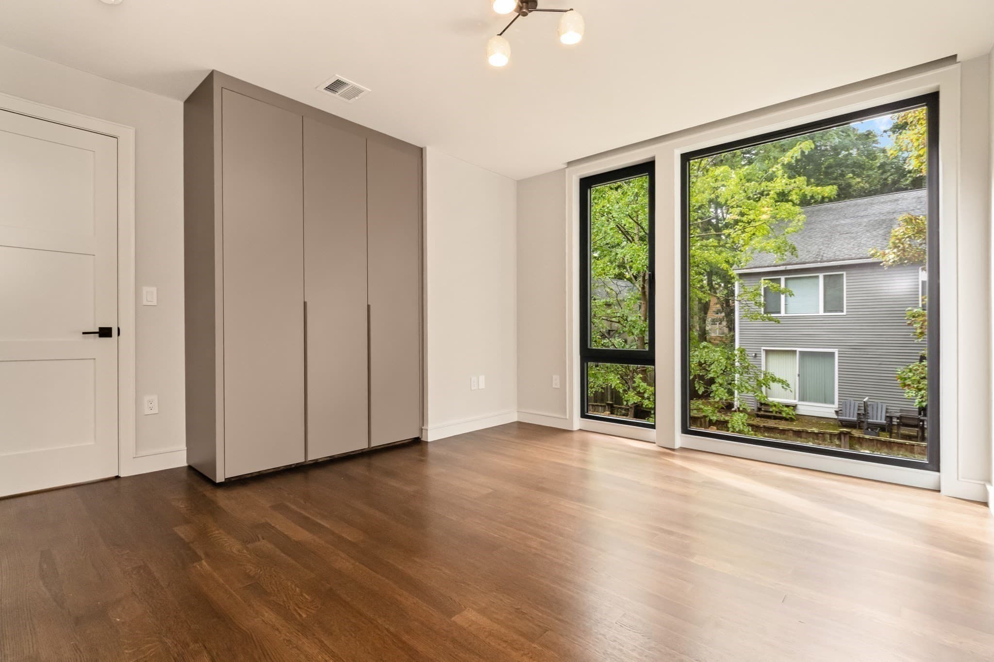 Single Family Residence at 8 Holworthy Terrace, Cambridge MA 02138, Cambridge, photo 13 of 30