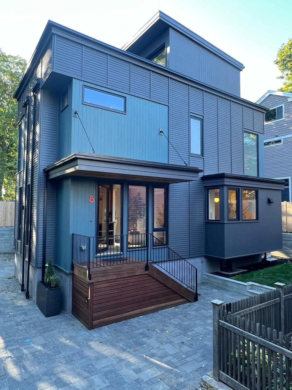 8 Holworthy Terrace, Cambridge MA 02138
