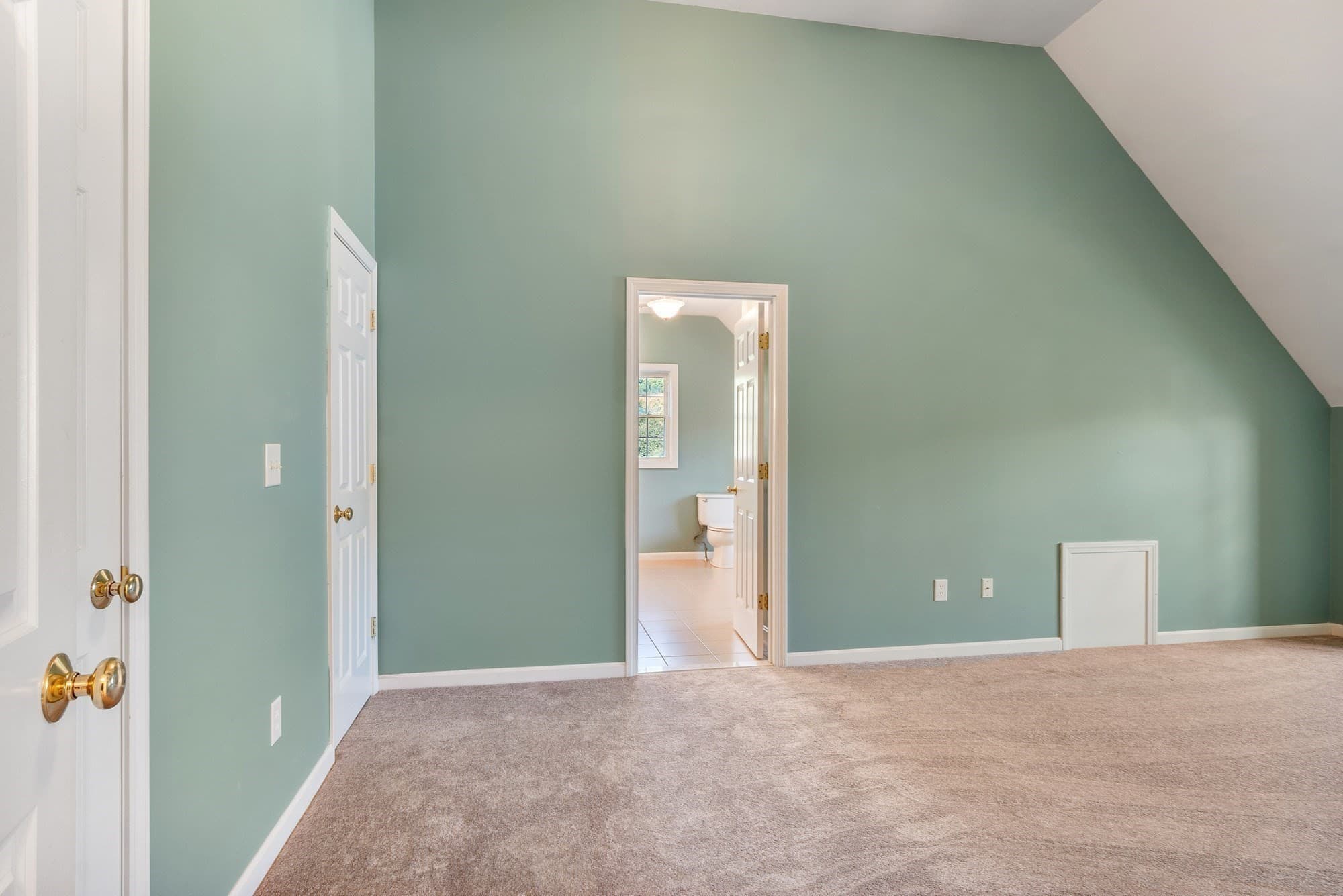 Condominium at 10 Patriots Way # A, Sterling MA 01564, Sterling, photo 13 of 33