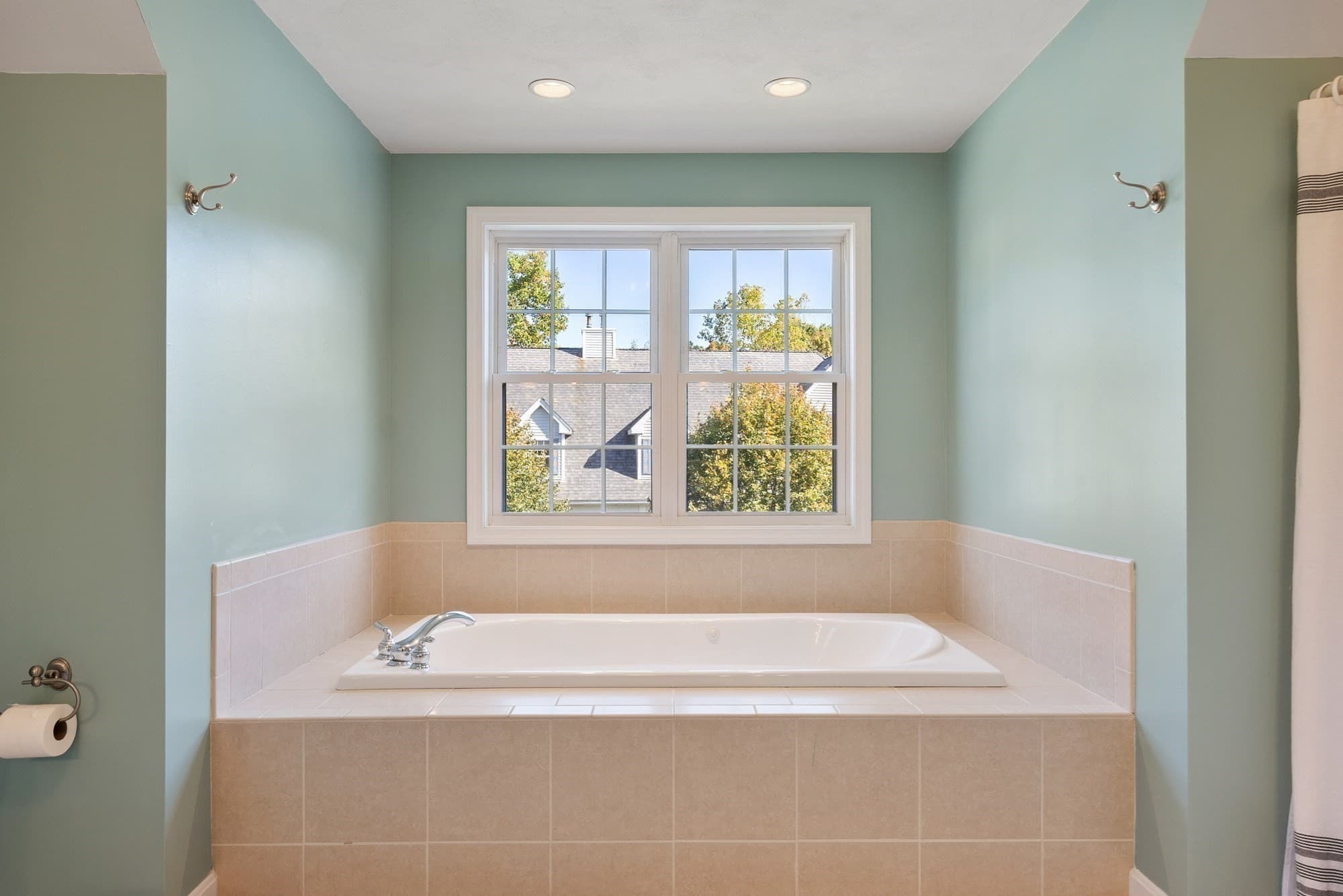 Condominium at 10 Patriots Way # A, Sterling MA 01564, Sterling, photo 19 of 33