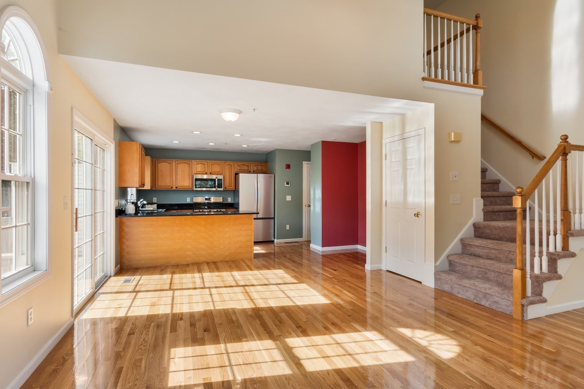 Condominium at 10 Patriots Way # A, Sterling MA 01564, Sterling, photo 8 of 33