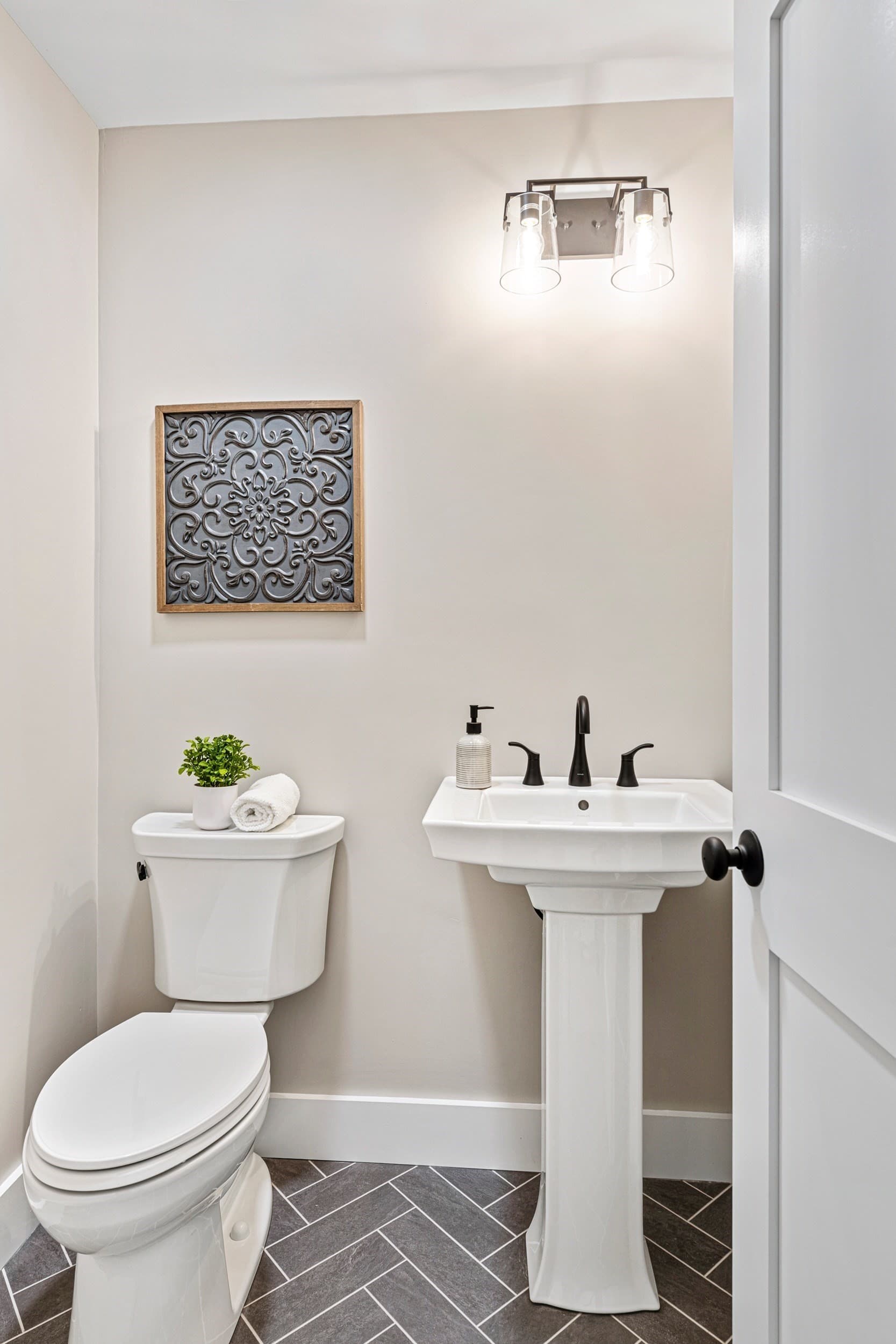 Single Family Residence at 45 Marcotte Driveq, Westport MA 02790, Westport, photo 16 of 42