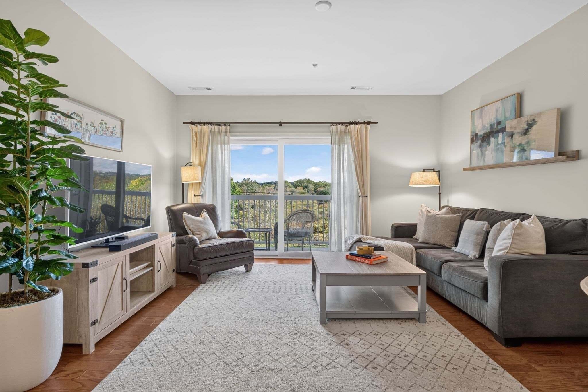 Condominium at 130 University Ave # 1210, Westwood MA 02090, Westwood, photo 7 of 21