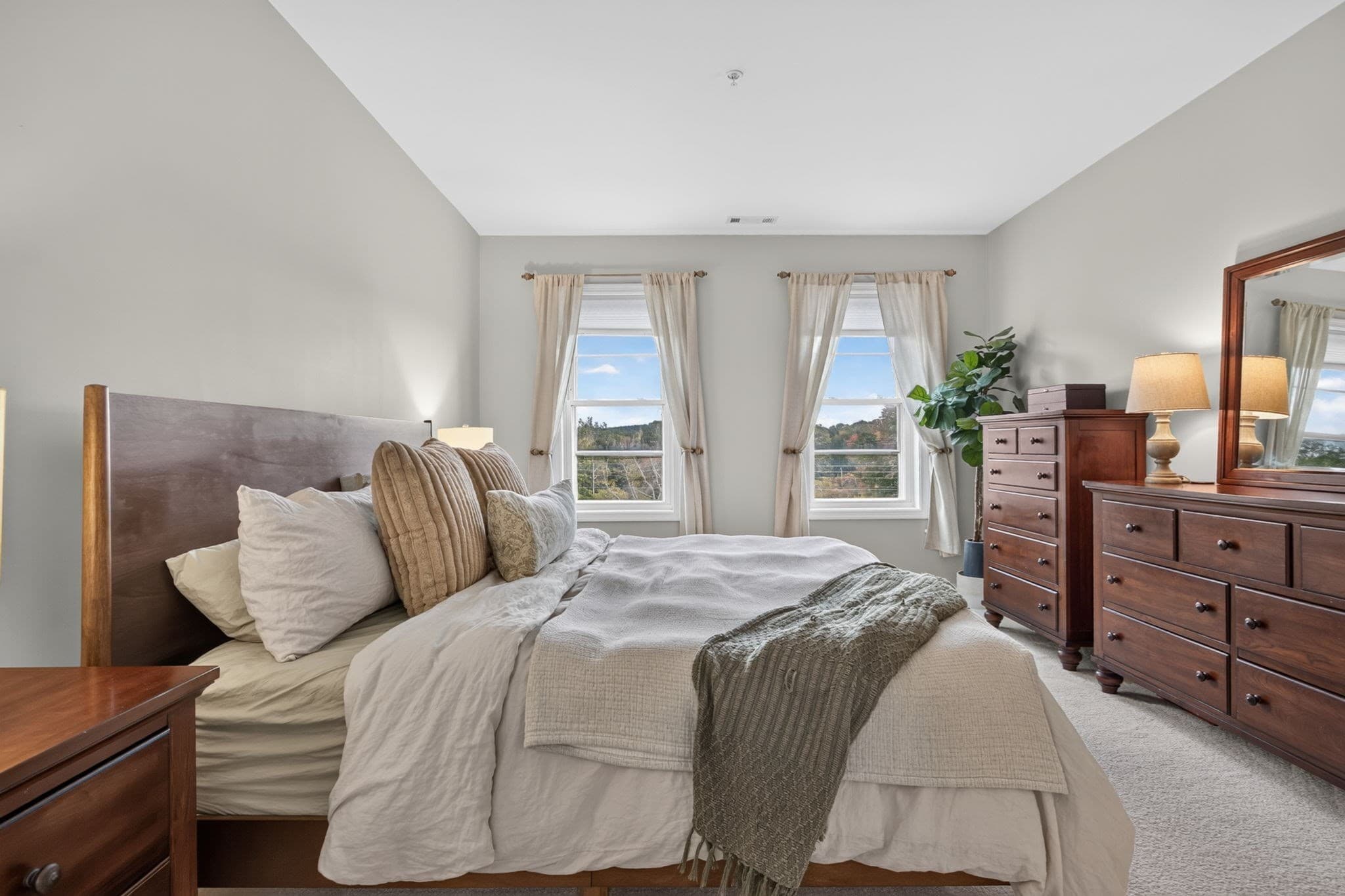 Condominium at 130 University Ave # 1210, Westwood MA 02090, Westwood, photo 11 of 21