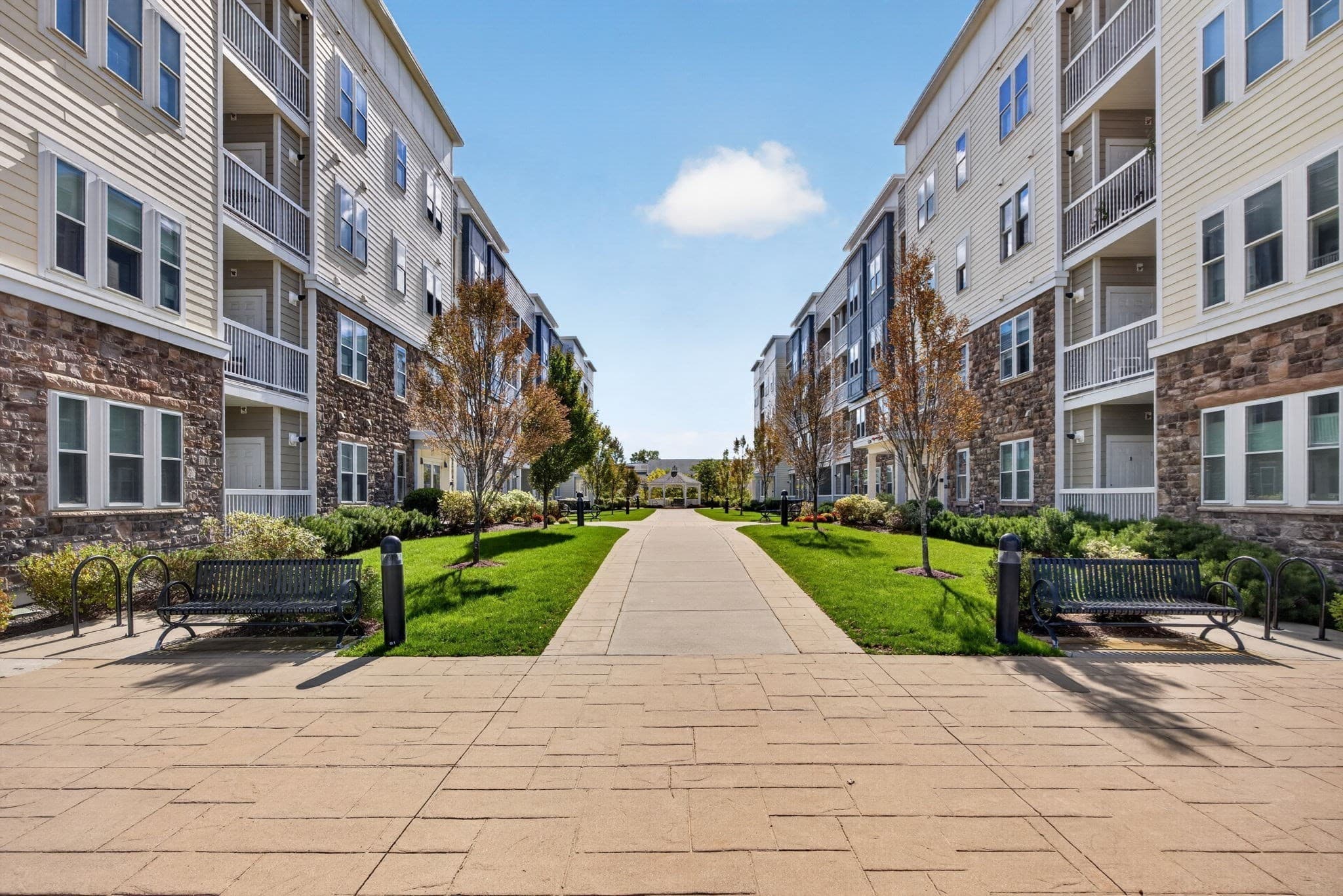 Condominium at 130 University Ave # 1210, Westwood MA 02090, Westwood, photo 19 of 21