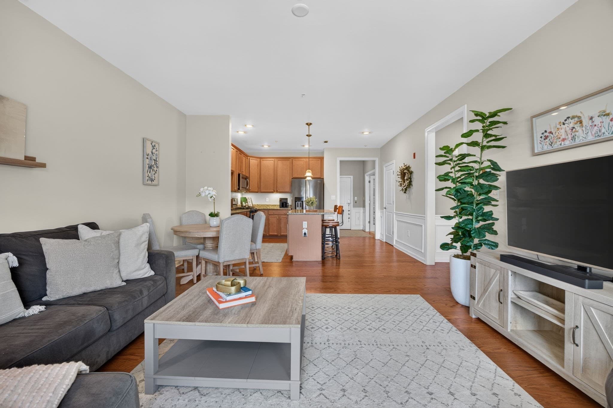 Condominium at 130 University Ave # 1210, Westwood MA 02090, Westwood, photo 8 of 21