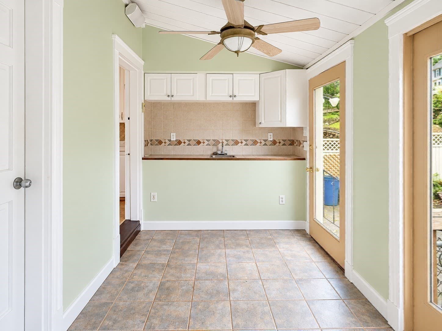Condominium at 65 Chestnut St # 1, Wakefield MA 01880, Wakefield, photo 26 of 38