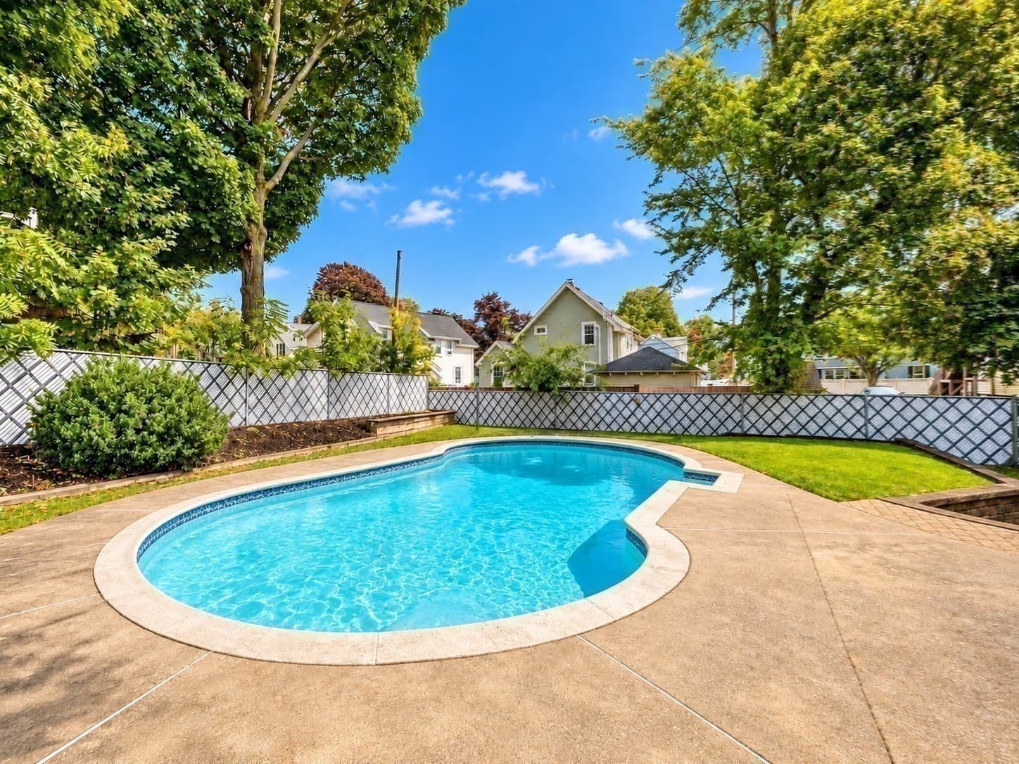 Condominium at 65 Chestnut St # 1, Wakefield MA 01880, Wakefield, photo 32 of 38