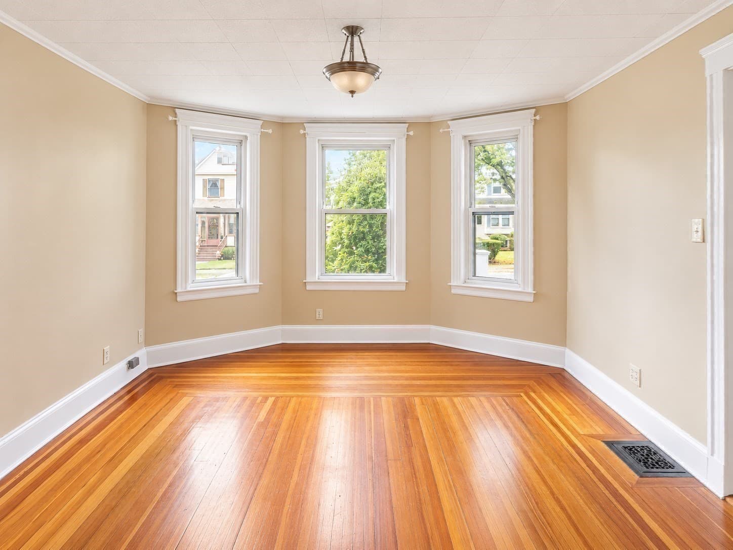 Condominium at 65 Chestnut St # 1, Wakefield MA 01880, Wakefield, photo 9 of 38