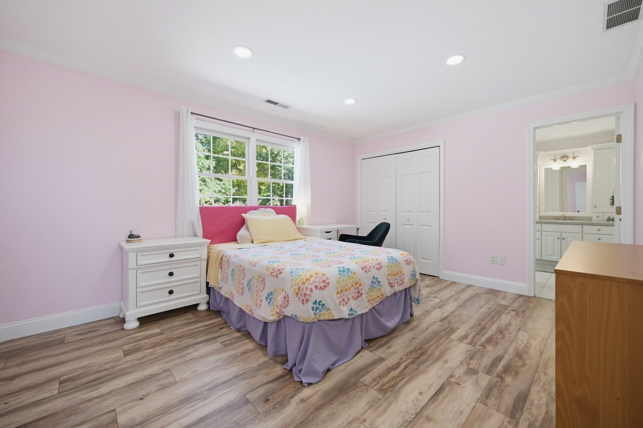 Single Family Residence at 7 Chopin Ct, Walpole MA 02081, Walpole, photo 36 of 41