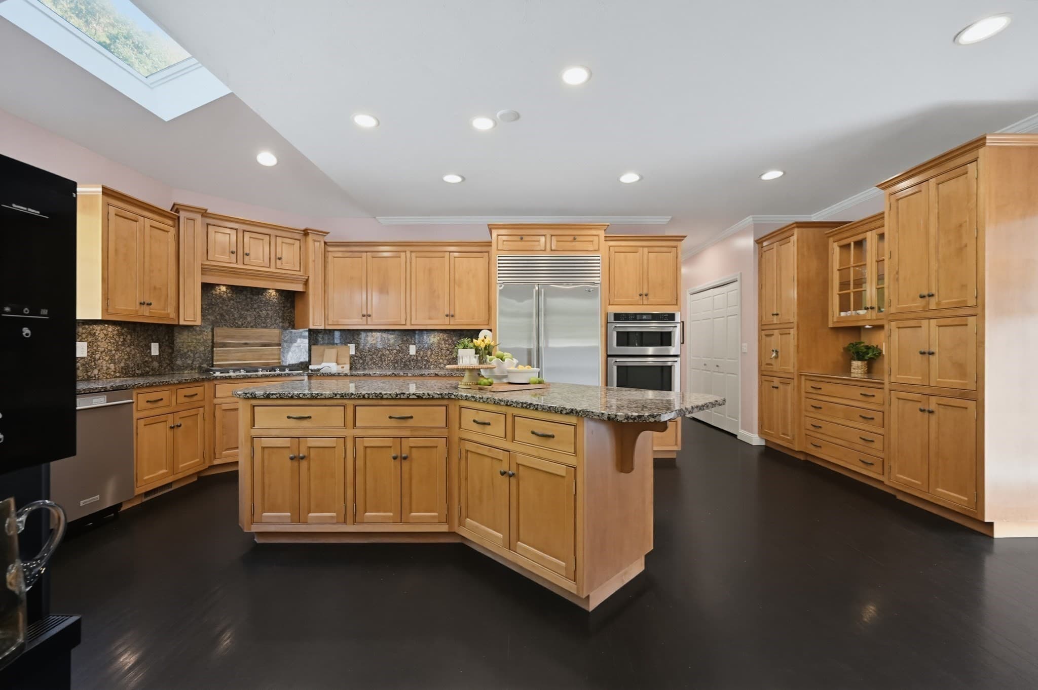 Single Family Residence at 7 Chopin Ct, Walpole MA 02081, Walpole, photo 14 of 41