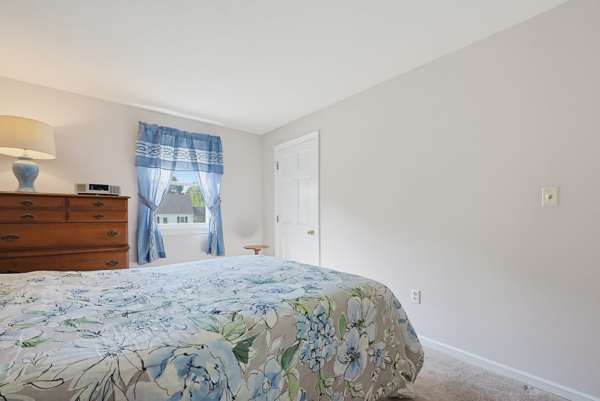 Single Family Residence at 225 Oak, Franklin MA 02038, Franklin, photo 14 of 36