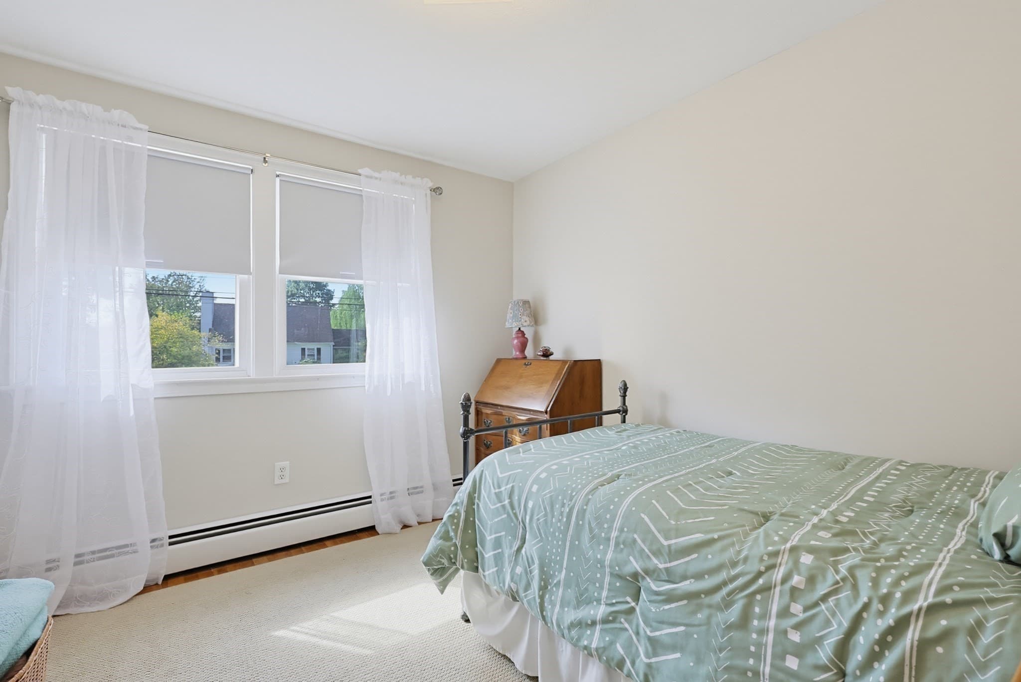 Single Family Residence at 225 Oak, Franklin MA 02038, Franklin, photo 19 of 36