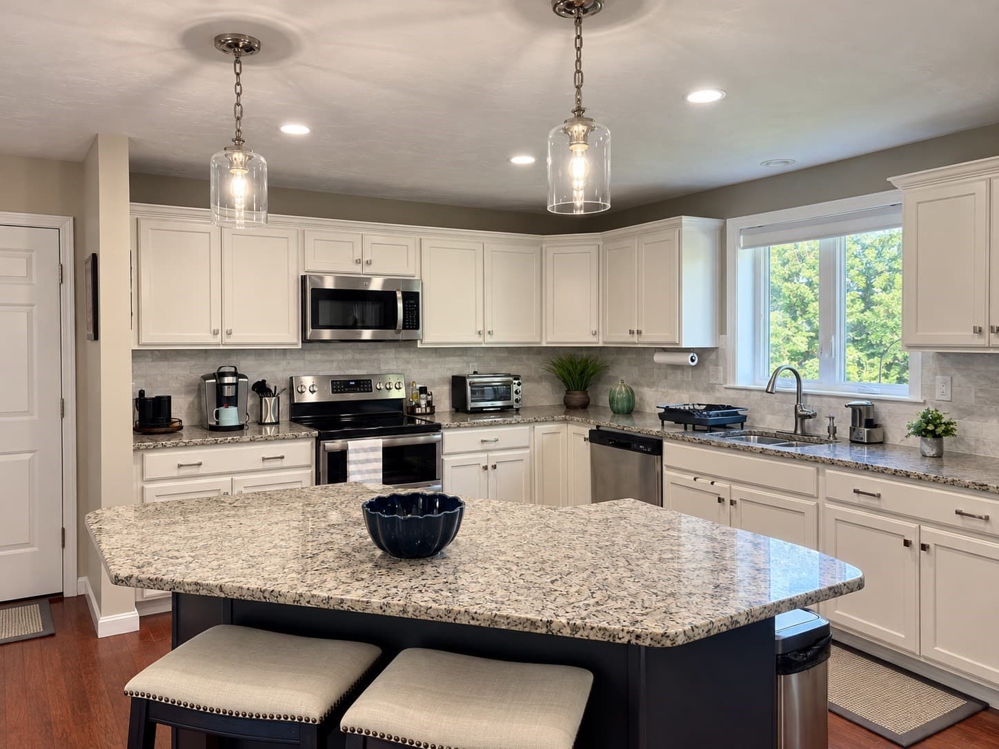 Condominium at 75 Bear Paw Trl # 75, Taunton MA 02718, Taunton, photo 7 of 41