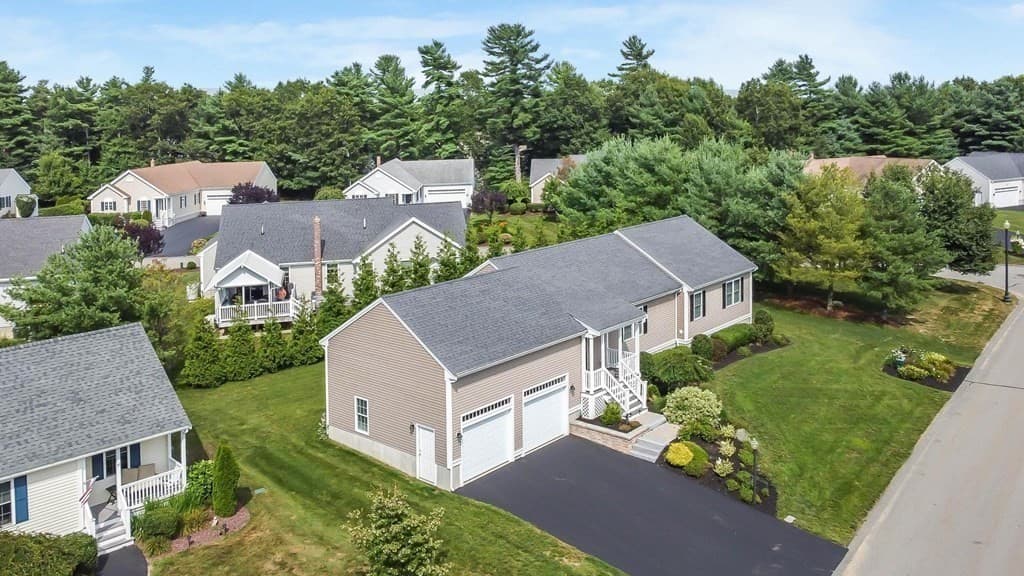 Condominium at 75 Bear Paw Trl # 75, Taunton MA 02718, Taunton, photo 37 of 41