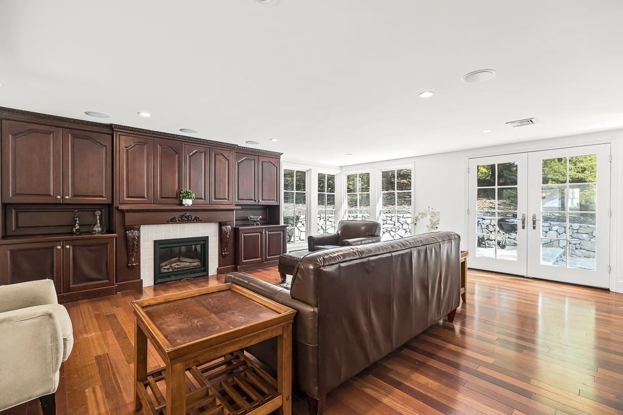 Single Family Residence at 21 Amberwood Dr, Winchester MA 01890, Winchester, photo 10 of 42