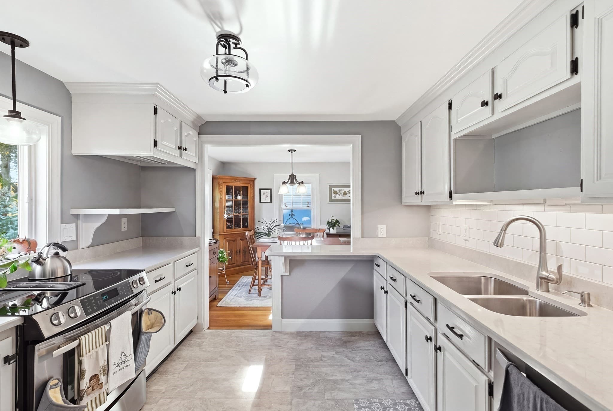 Single Family Residence at 100 Academy Avenue, Weymouth MA 02188, Weymouth, photo 4 of 42