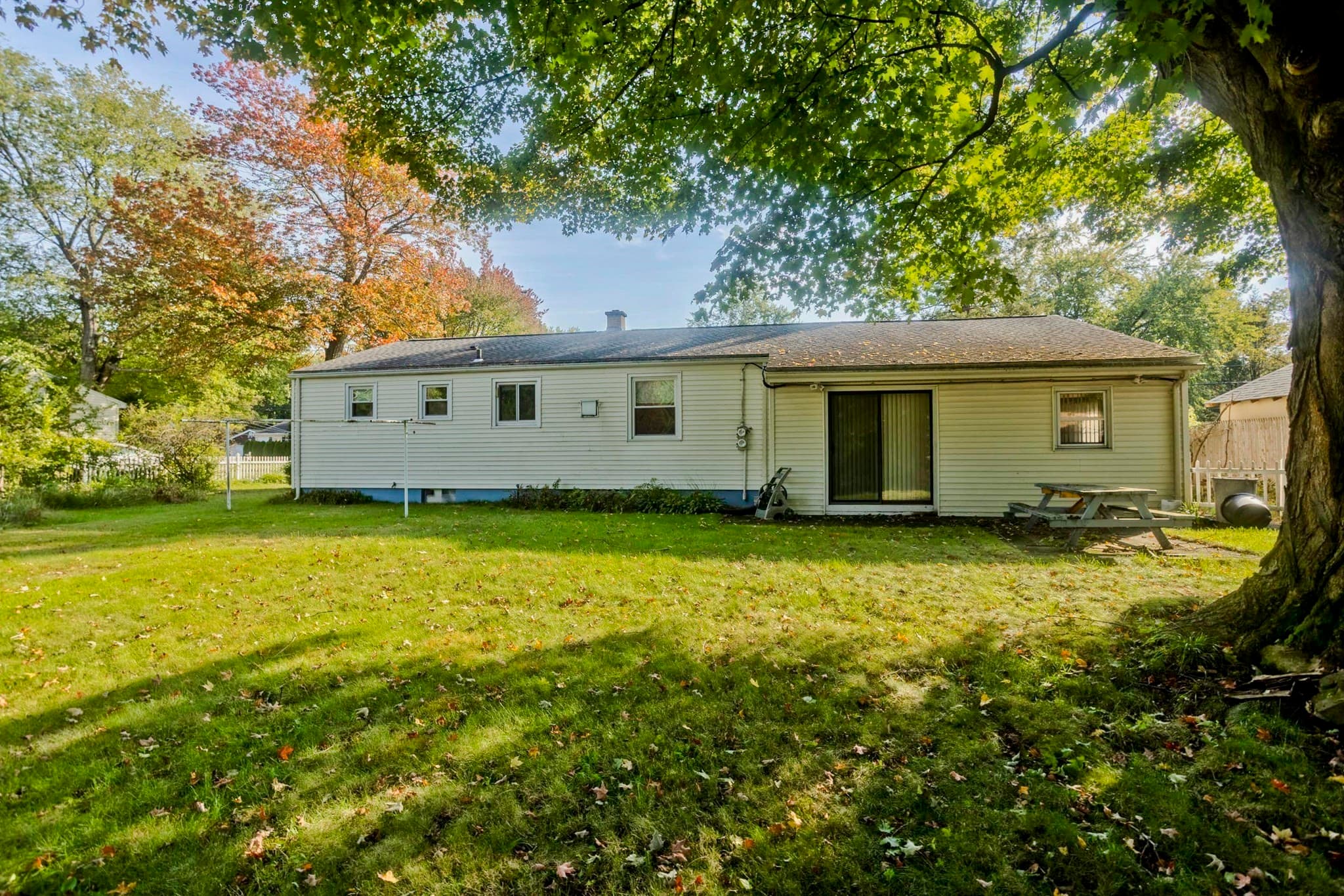 Single Family Residence at 68 Talmadge Dr, Springfield MA 01118, Springfield, photo 33 of 36