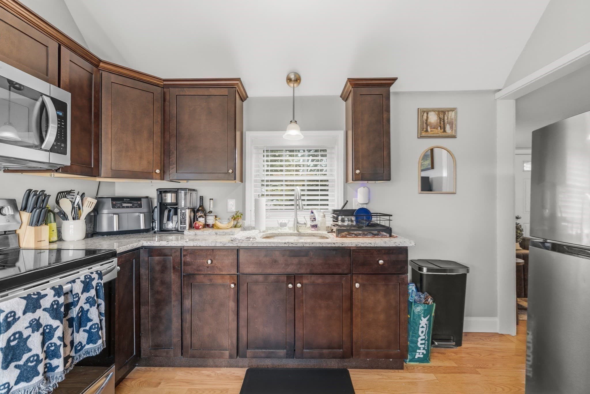3 Family at 102 Jerome St, Berkley MA 02779, Berkley, photo 16 of 35