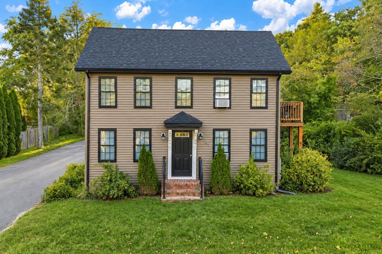 102 Jerome St, Berkley MA 02779