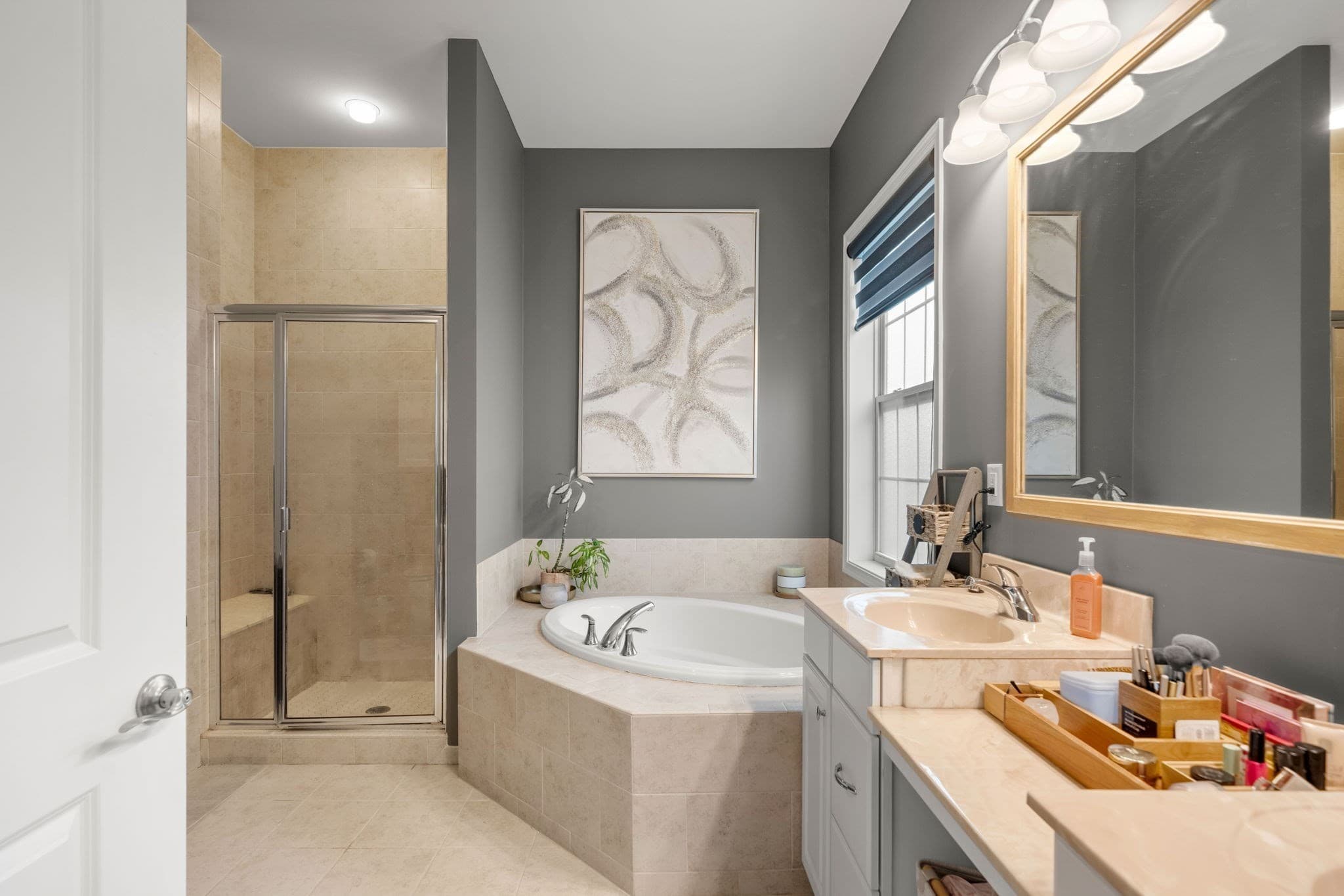 Condominium at 21 Pine Tree Dr # 21, Methuen MA 01844, Methuen, photo 21 of 42