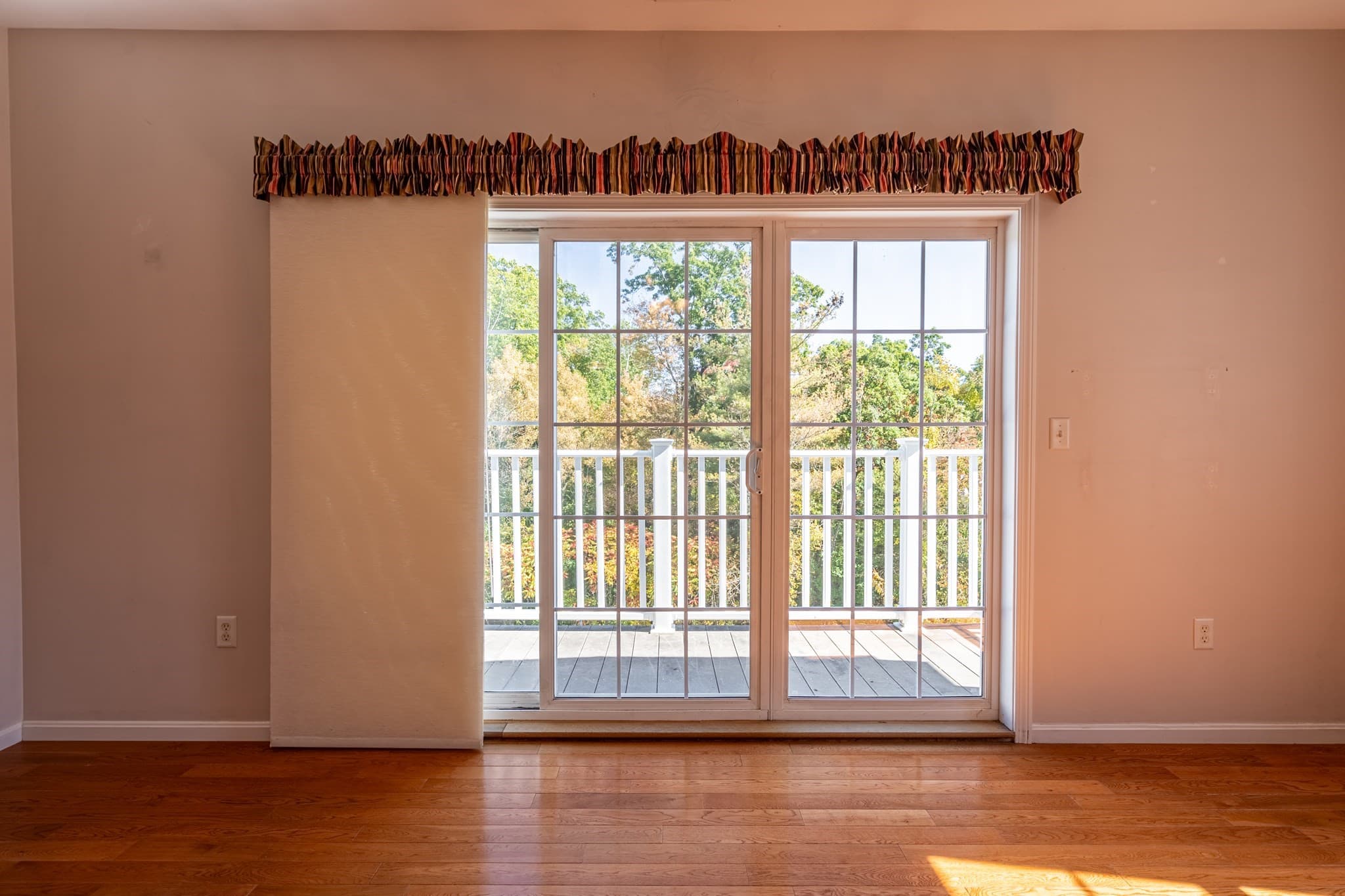 Condominium at 34 Burnham Rd # 402, Methuen MA 01844, Methuen, photo 23 of 25