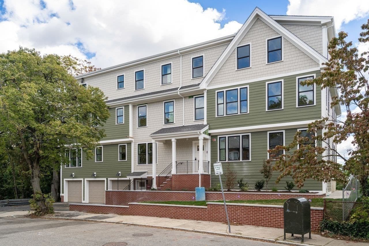 Condominium at 87 Nottinghill Road # 4, Boston MA 02135, photo 12 of 19