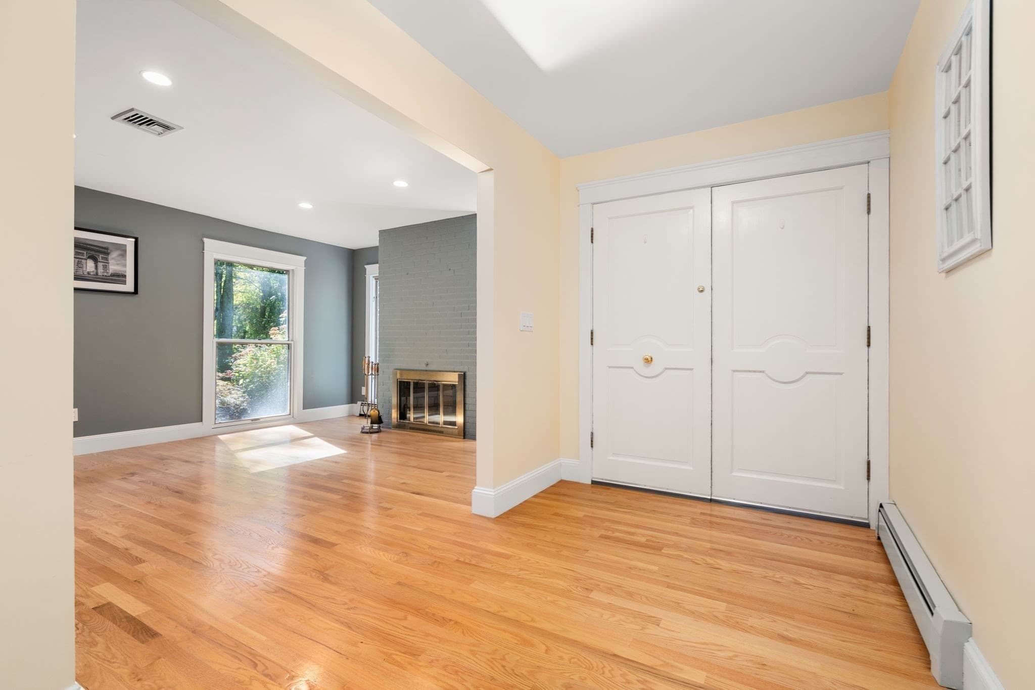 Single Family Residence at 10 Lantern Rd, Framingham MA 01702, Framingham, photo 17 of 37