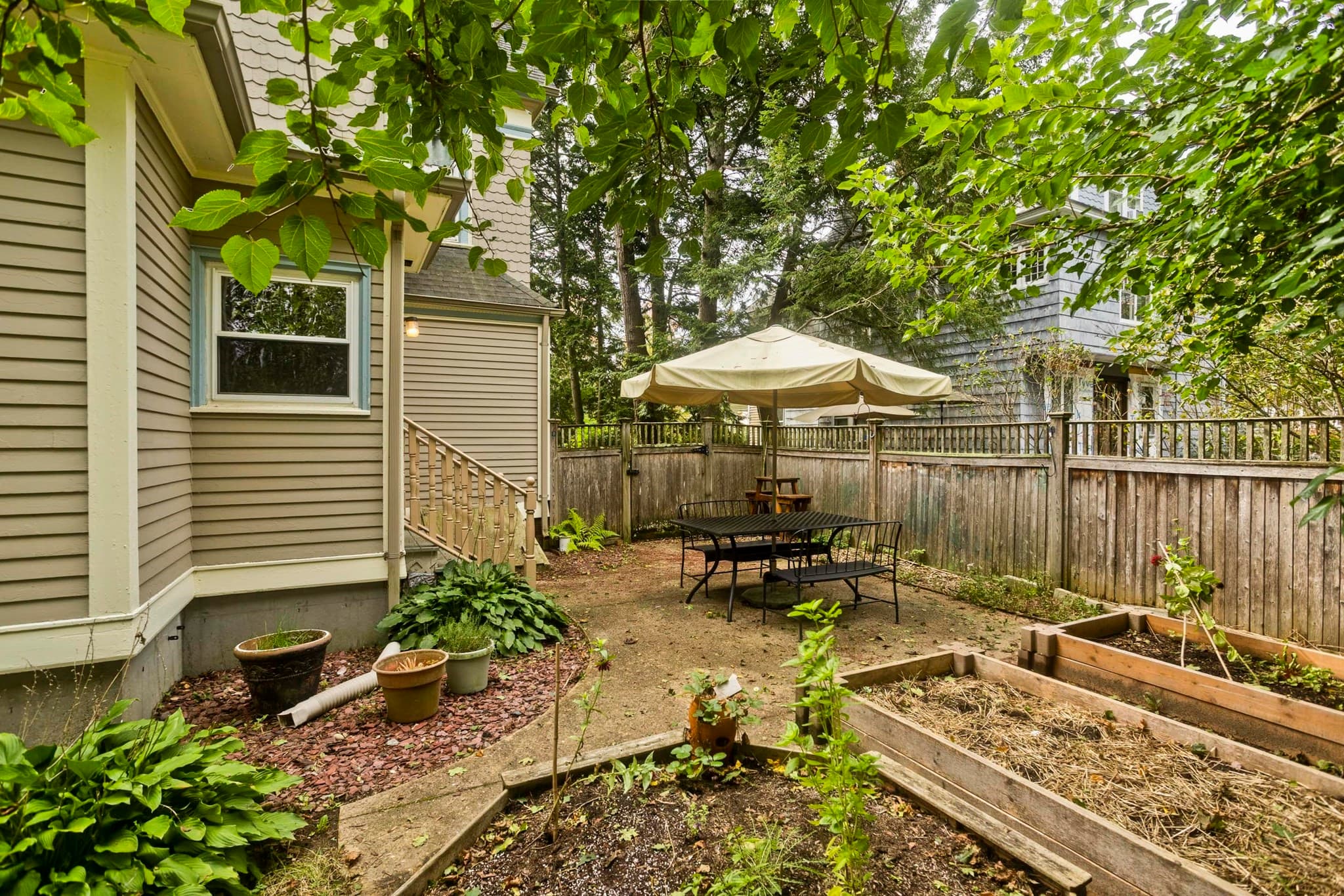 Single Family Residence at 40 Fairfield Ave, Holyoke MA 01040, Holyoke, photo 42 of 42