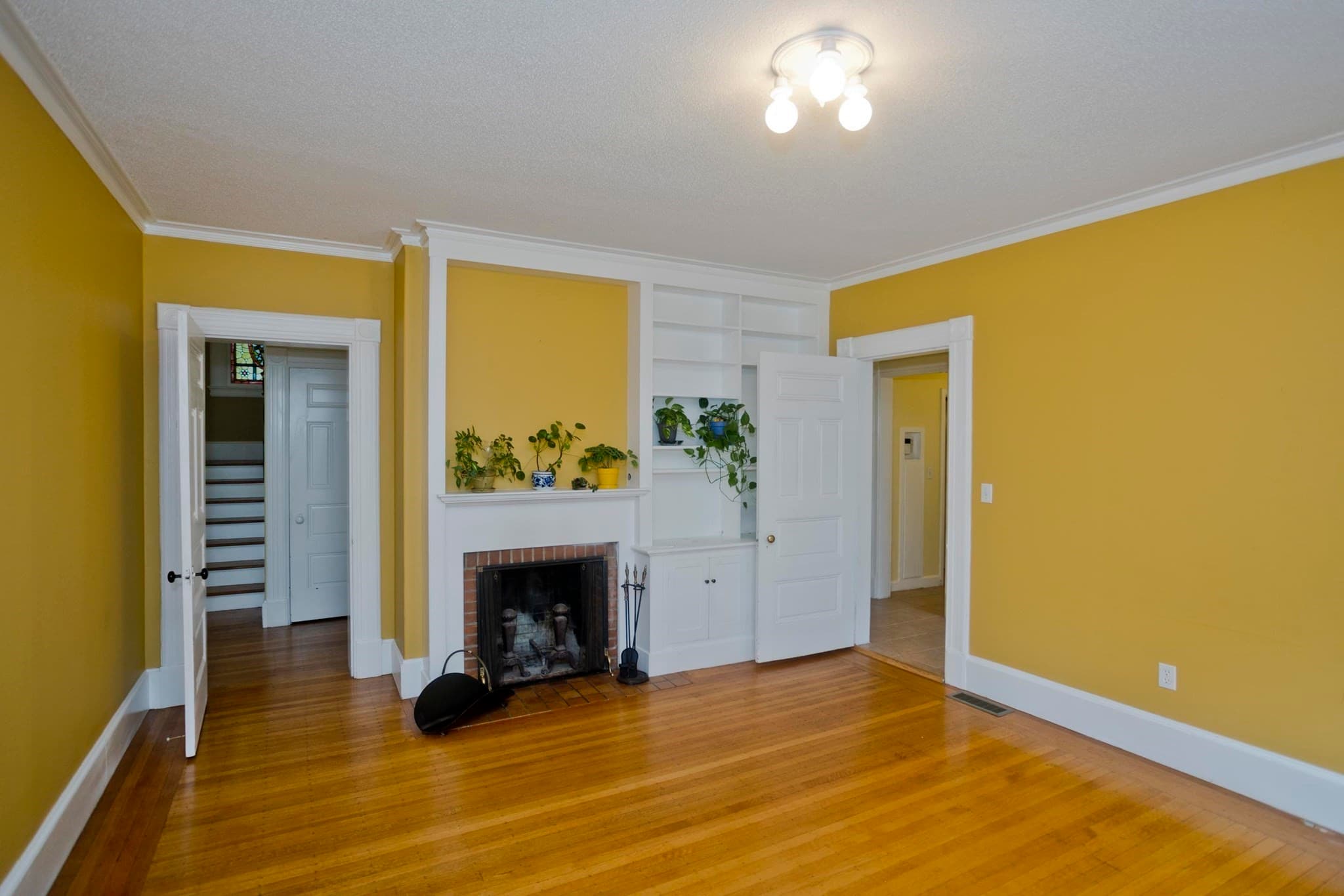 Single Family Residence at 40 Fairfield Ave, Holyoke MA 01040, Holyoke, photo 13 of 42