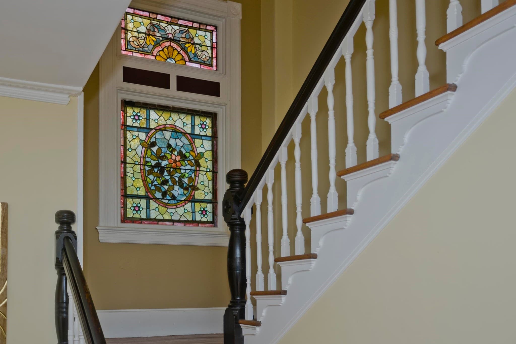 Single Family Residence at 40 Fairfield Ave, Holyoke MA 01040, Holyoke, photo 7 of 42