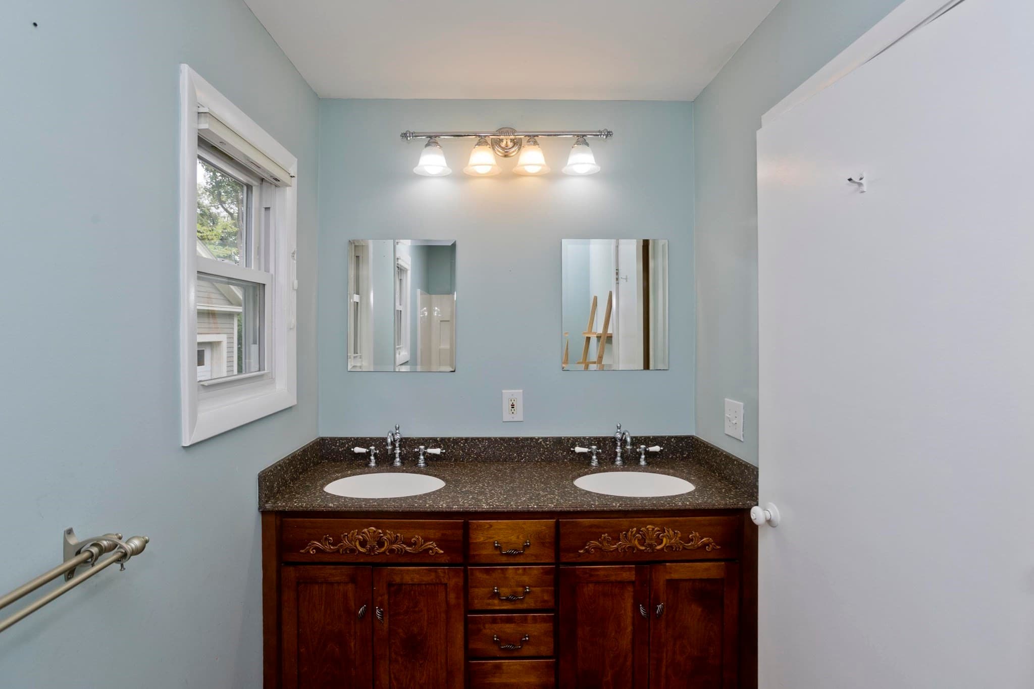 Single Family Residence at 40 Fairfield Ave, Holyoke MA 01040, Holyoke, photo 28 of 42