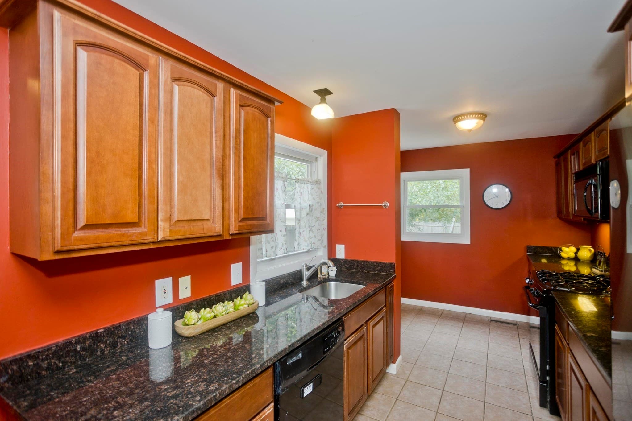 Single Family Residence at 40 Fairfield Ave, Holyoke MA 01040, Holyoke, photo 25 of 42