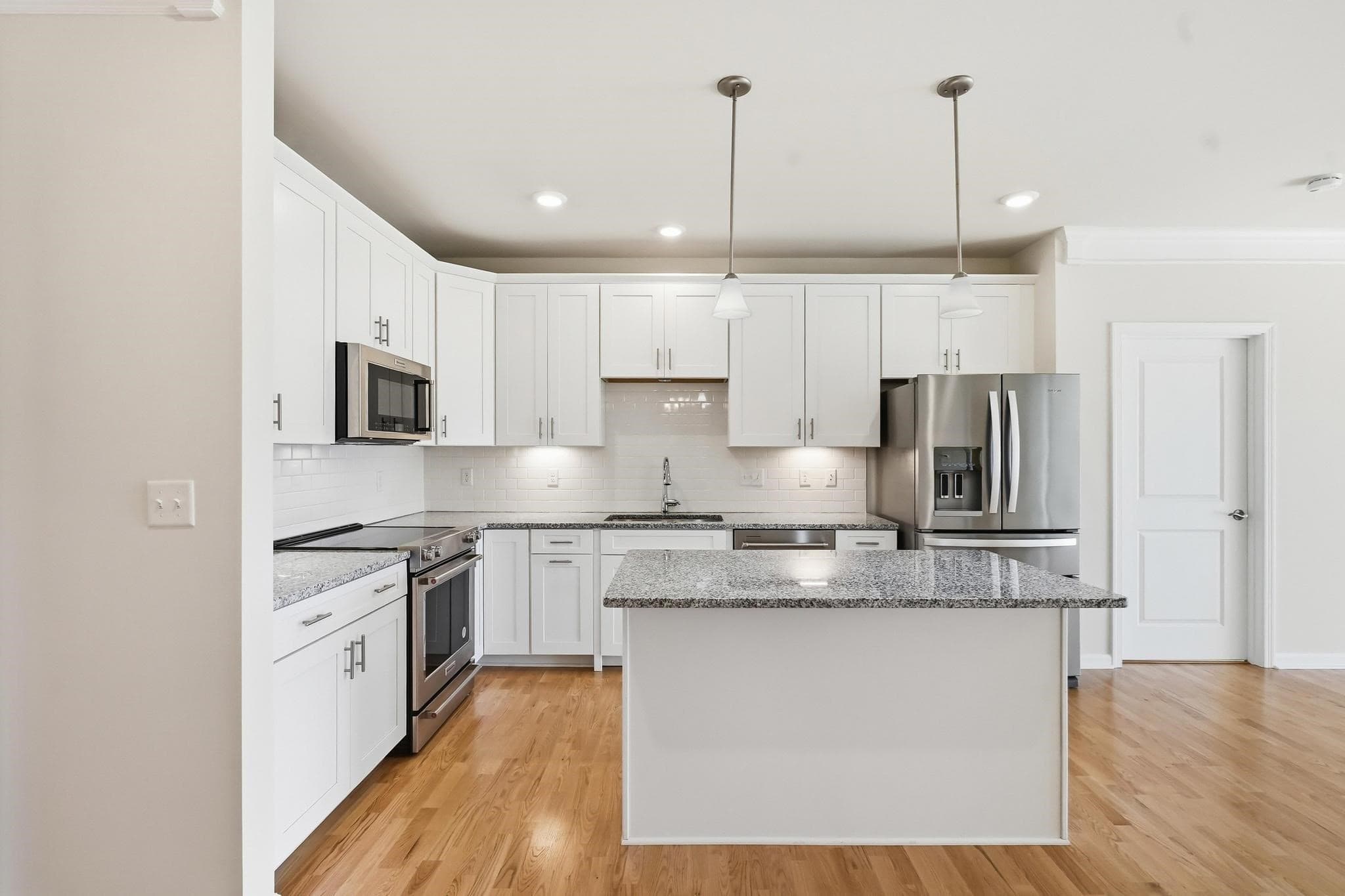 Condominium at 6 Overlook Dr # 408, Andover MA 01810, Andover, photo 2 of 38
