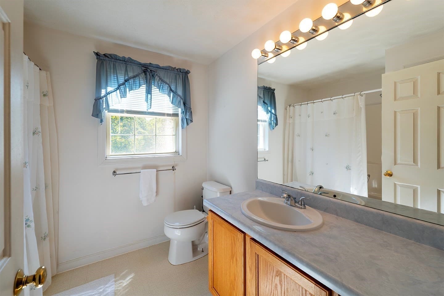 Single Family Residence at 3 Etta Rd, Billerica MA 01821, Billerica, photo 27 of 36