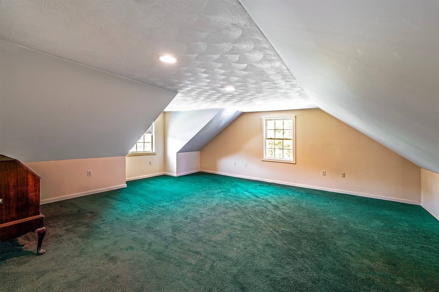 Single Family Residence at 3 Etta Rd, Billerica MA 01821, Billerica, photo 32 of 36