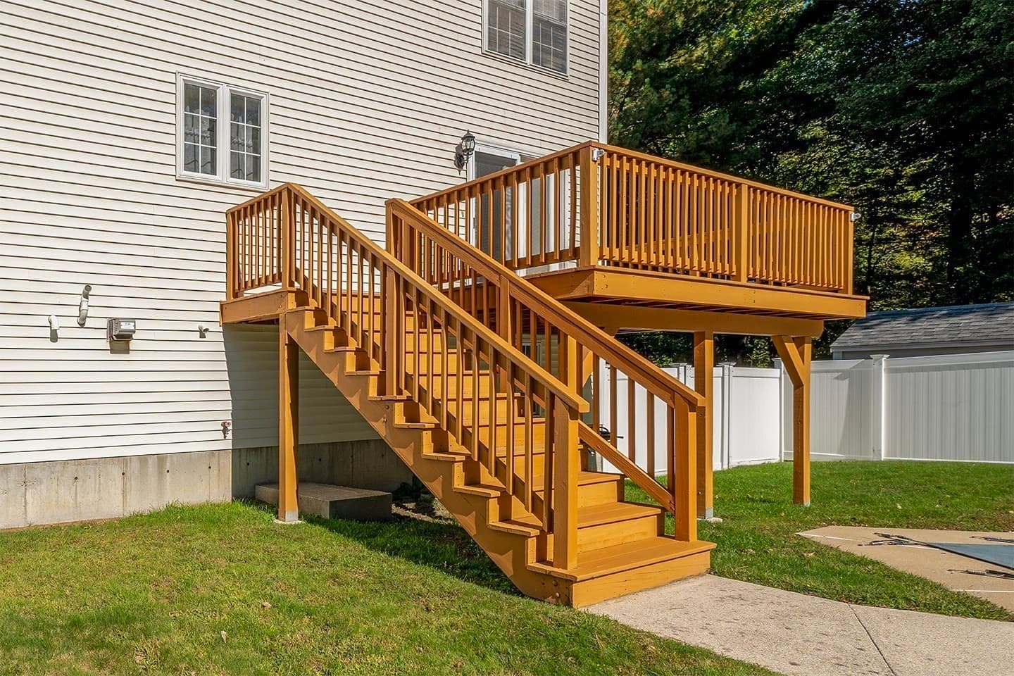 Single Family Residence at 3 Etta Rd, Billerica MA 01821, Billerica, photo 9 of 36