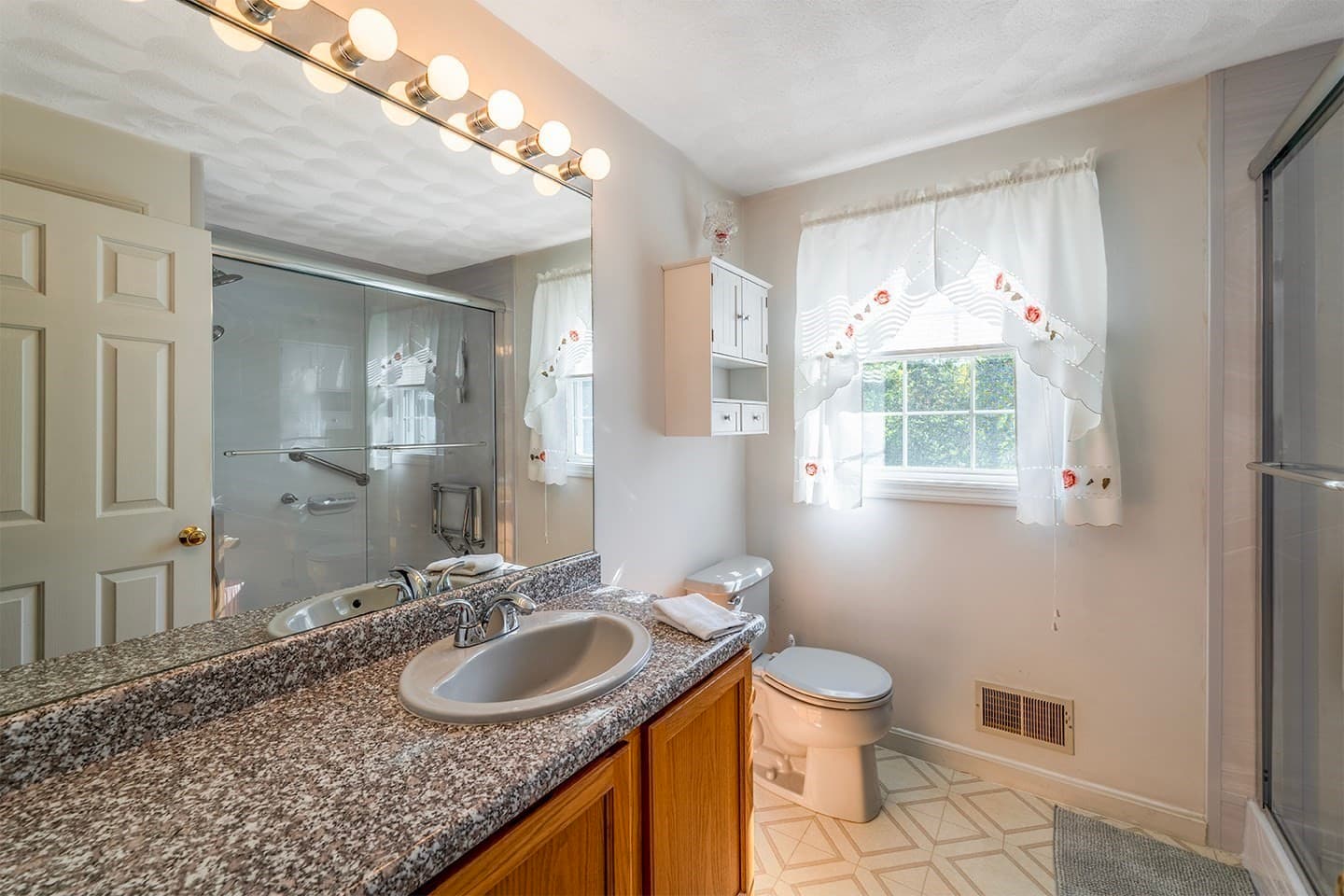Single Family Residence at 3 Etta Rd, Billerica MA 01821, Billerica, photo 29 of 36