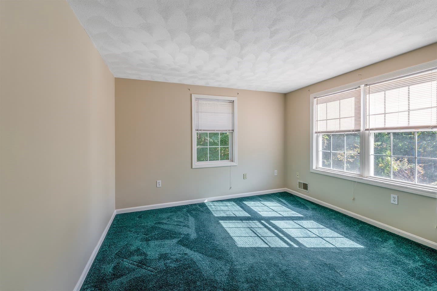 Single Family Residence at 3 Etta Rd, Billerica MA 01821, Billerica, photo 25 of 36