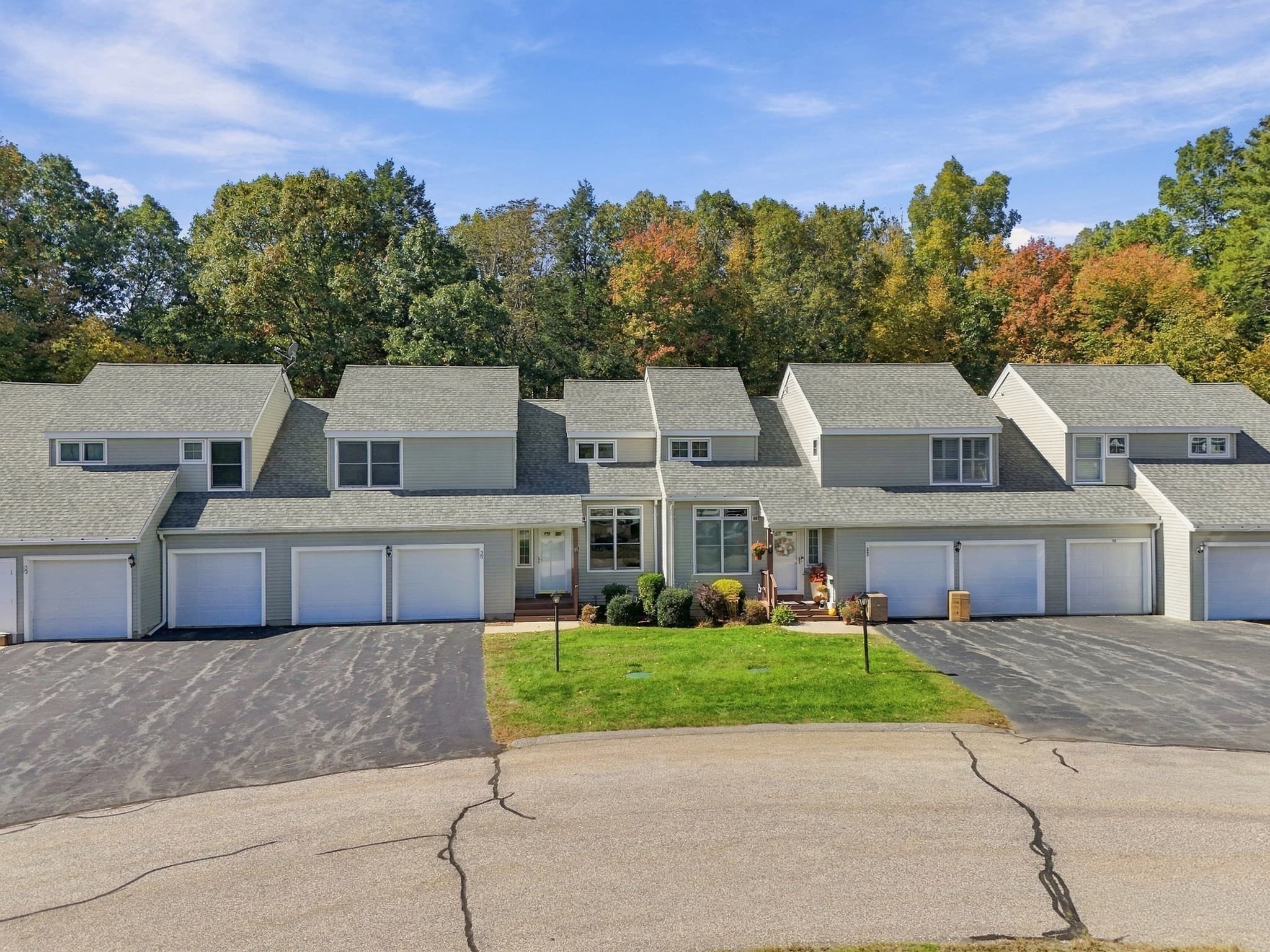 Condominium at 35 Coles Way # 35, Atkinson NH 03811, Atkinson, photo 2 of 42