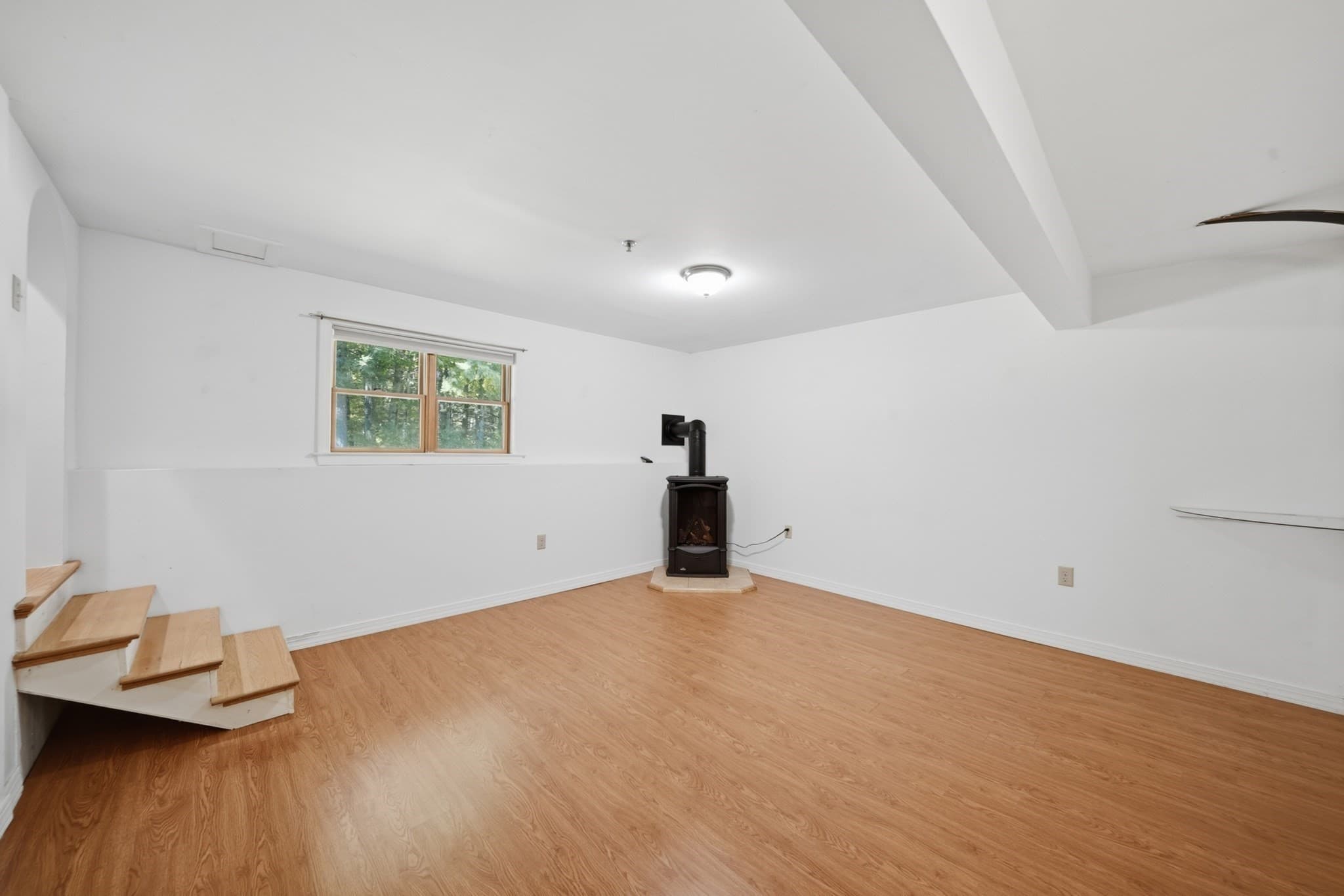 Condominium at 35 Coles Way # 35, Atkinson NH 03811, Atkinson, photo 30 of 42