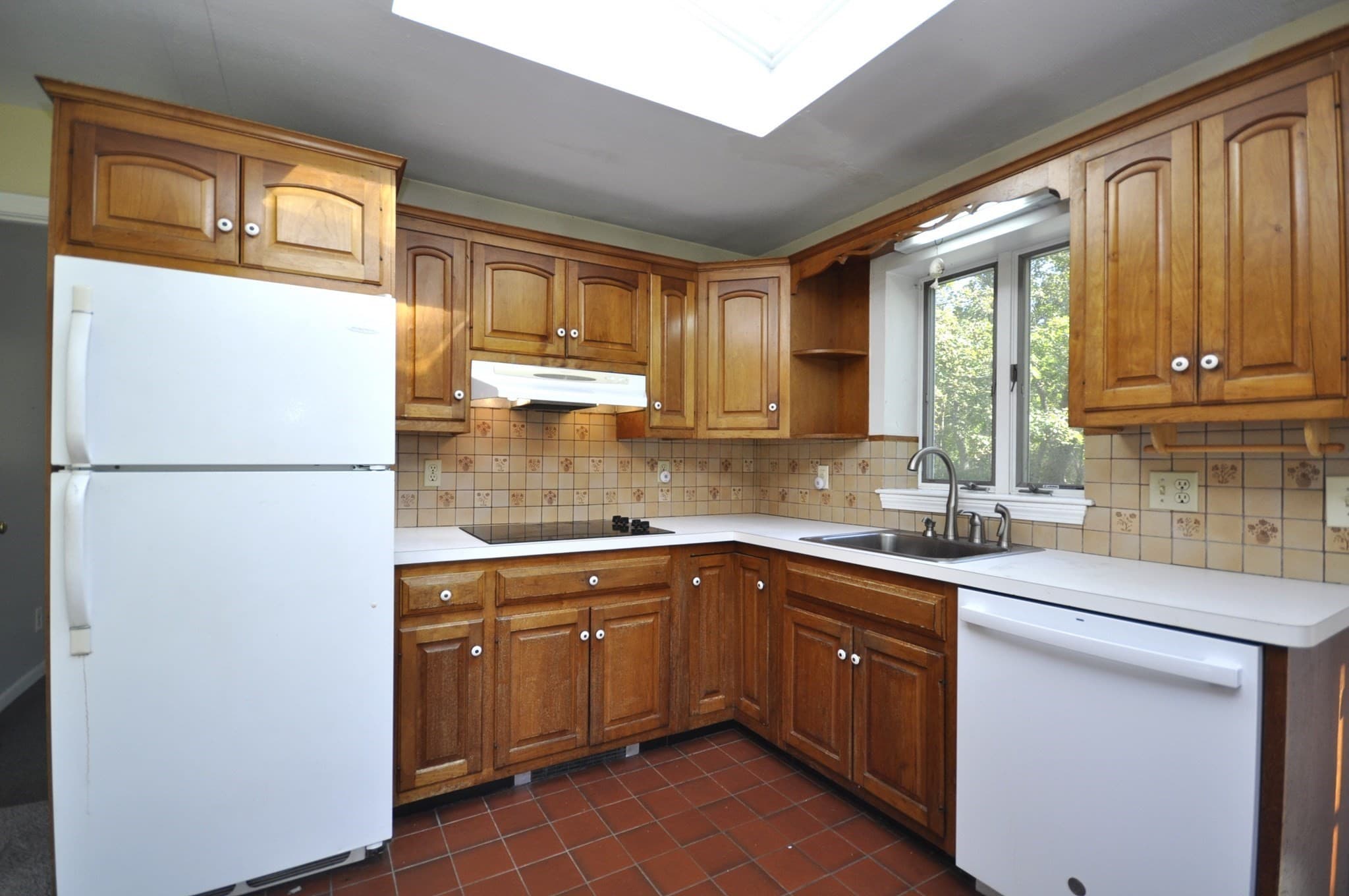 Single Family Residence at 493 Central St, East Bridgewater MA 02333, East Bridgewater, photo 12 of 23