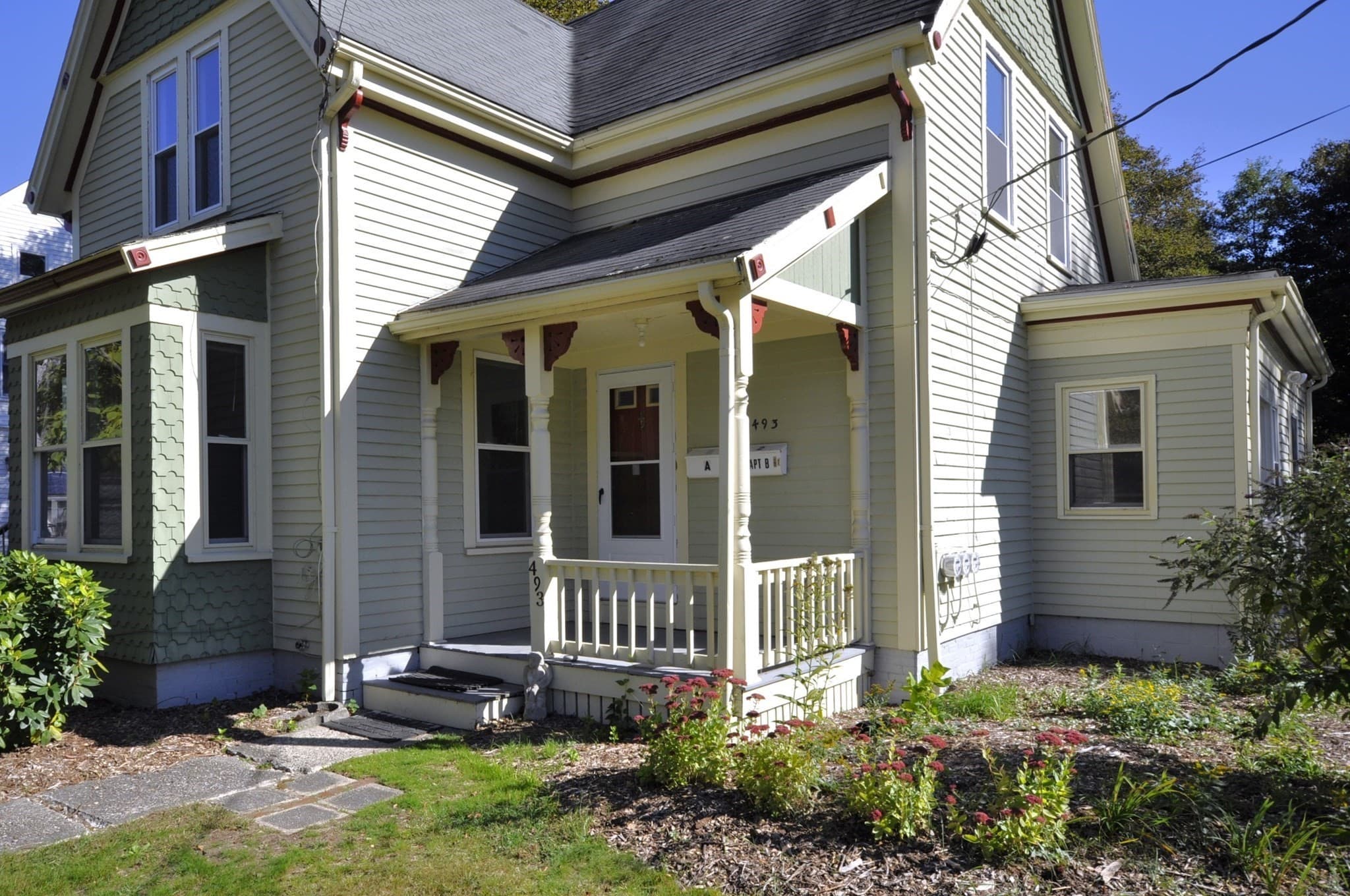 Multi Family at 493 Central St, East Bridgewater MA 02333, East Bridgewater, photo 2 of 23